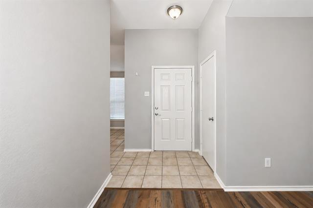 Building Photo - 9249 Conestoga Dr