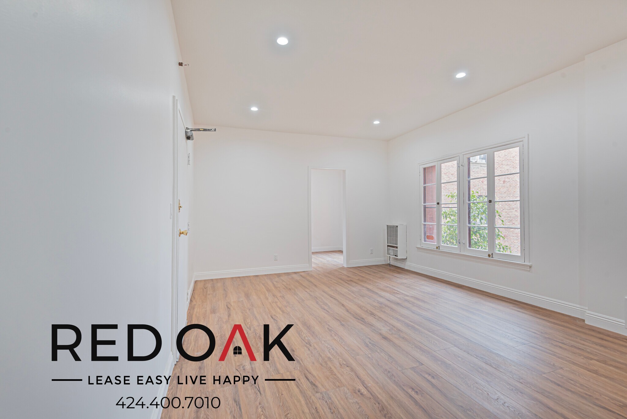 Building Photo - 5757 Franklin Ave