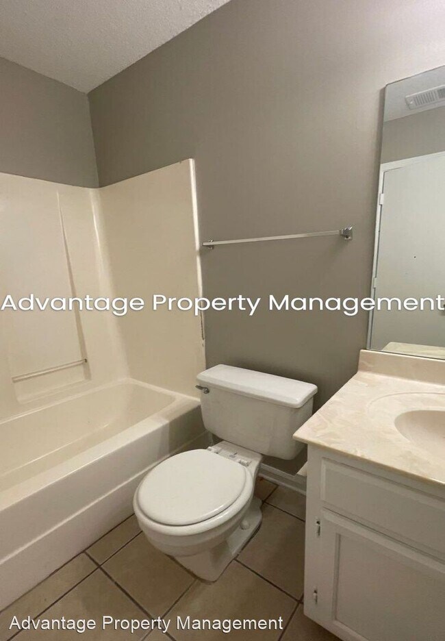 Building Photo - 3 br, 2 bath House - 2505 Durham Ave.