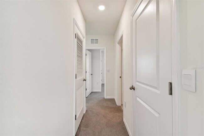 Building Photo - 33405 Hamilton Hl Ln