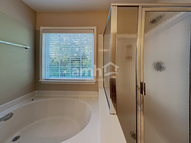 Building Photo - 2905 Meherrin Ct