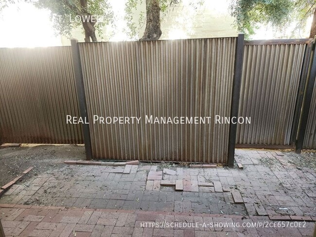 Building Photo - 1347 E Fort Lowell Rd