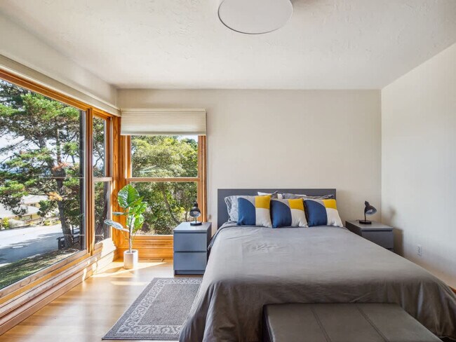 Building Photo - 751 Toyon Dr