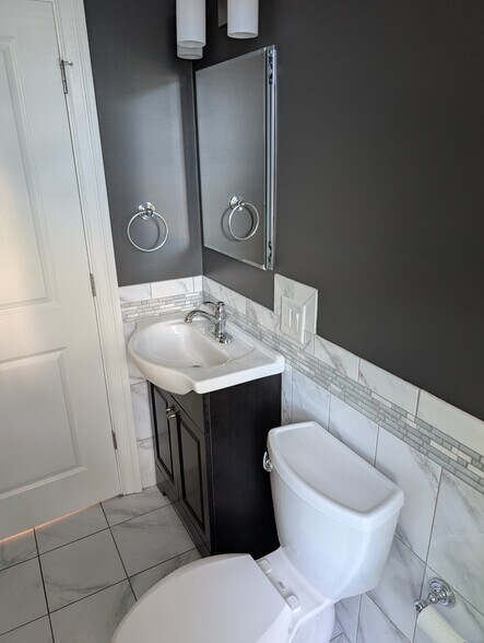 Laundry room/half bathroom - 307 Fairview Ave