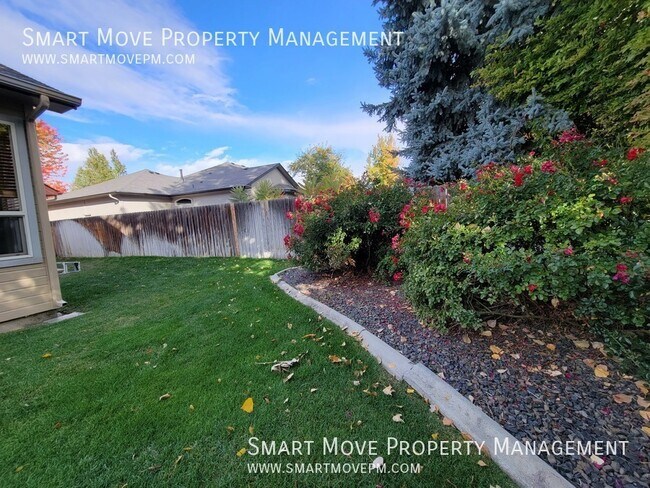 Building Photo - 1096 N Glenabby Pl