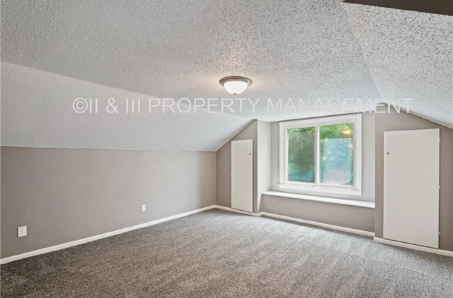 Building Photo - 8022 W 61st St