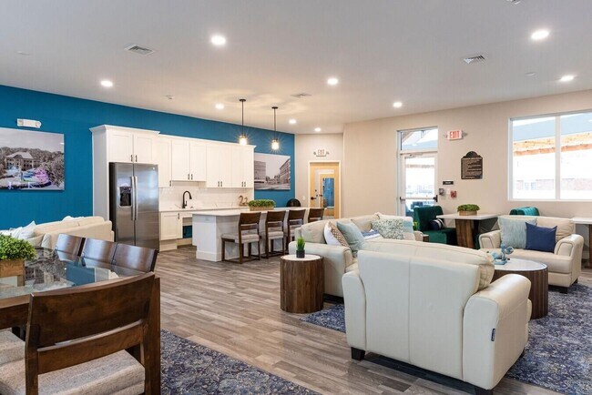 Building Photo - 44 Westgate Dr