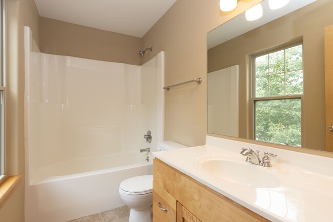 Full Master Bath - 2nd Floor - 1894 N Dubuque Rd