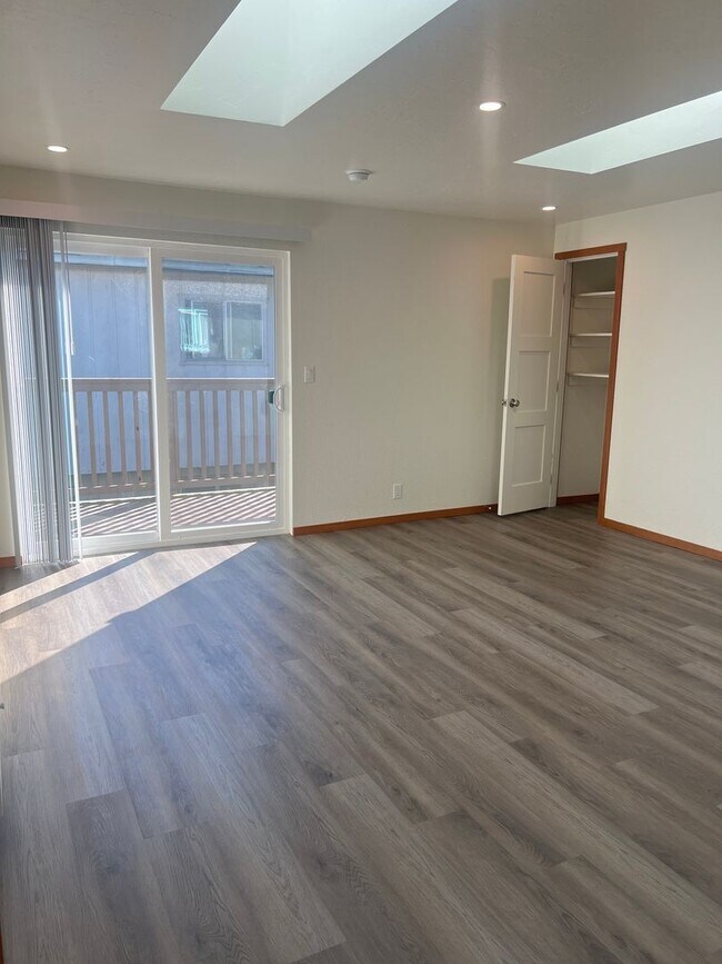 Building Photo - 187alfa