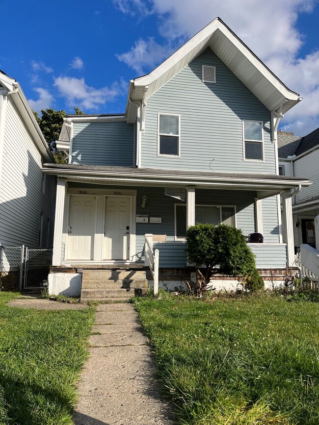 Building Photo - 968-970 Wilson Avenue