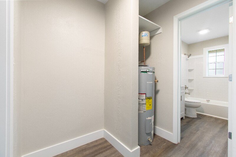 Building Photo - 4460 Old Mission Rd