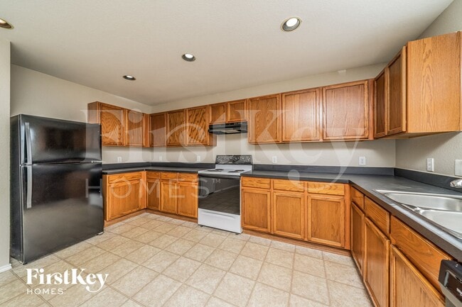 Building Photo - 13829 Sonterra Ranch Rd