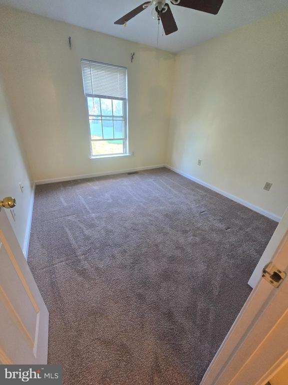 Building Photo - 471 Stonehedge Ln