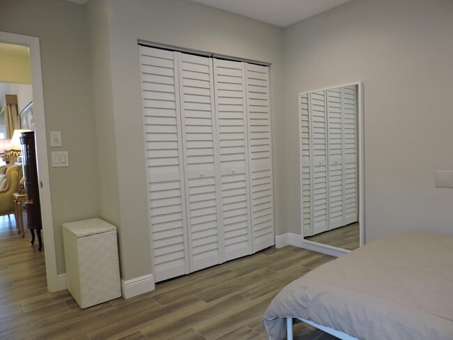 Building Photo - 21221 Sawmill Ct