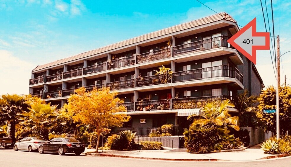 Unit is top floor corner - 1355 Sierra Bonita N Ave