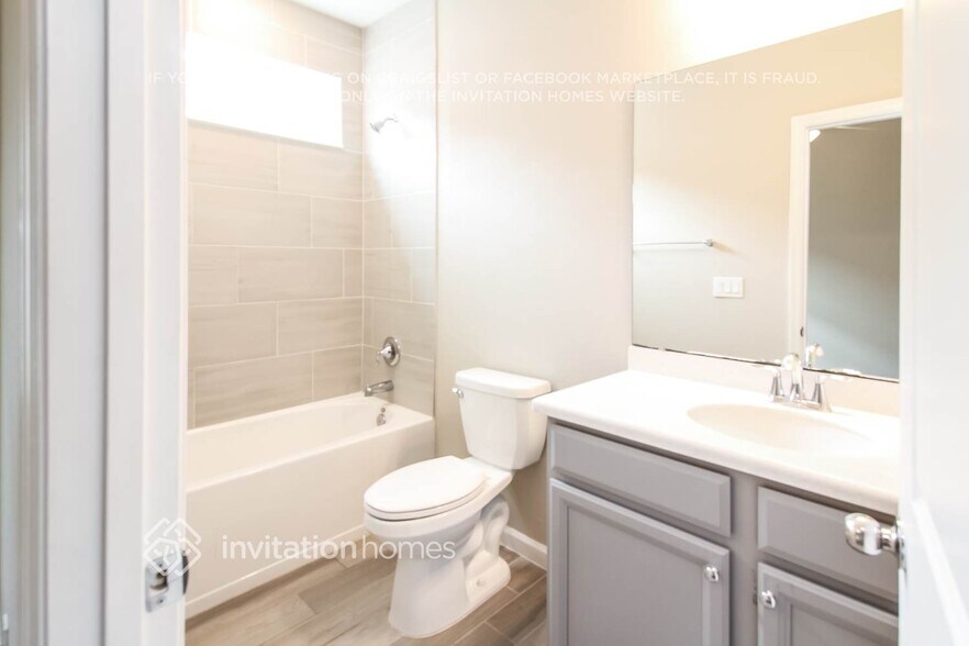 Building Photo - 9860 Lemon Grass Ln