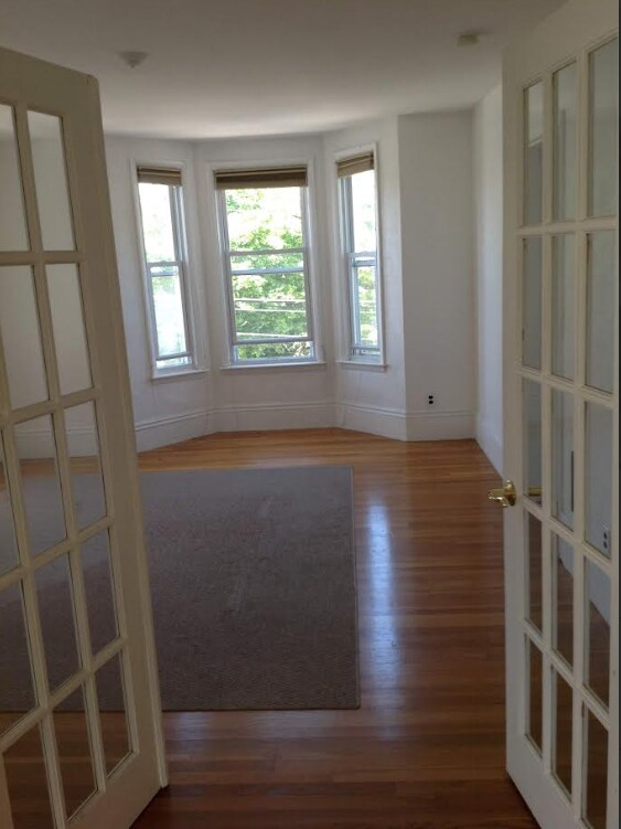 Building Photo - 17 Pinckney St