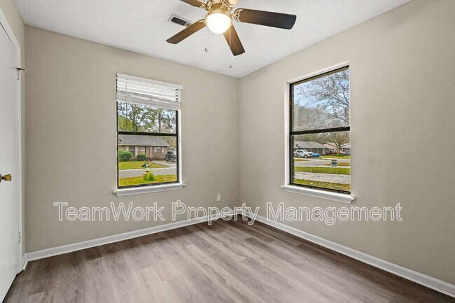 Building Photo - 121 Canvasback Dr