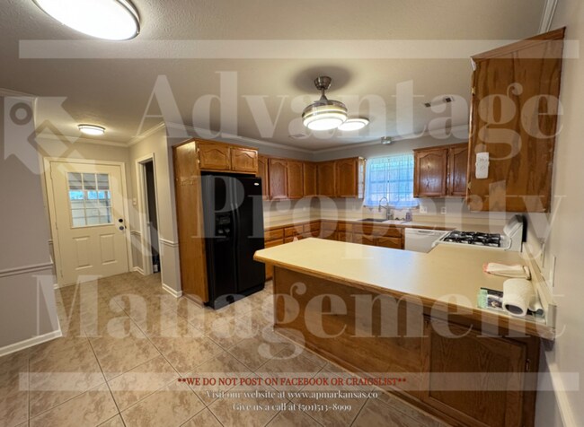 Building Photo - Dream home in Conway, AR!