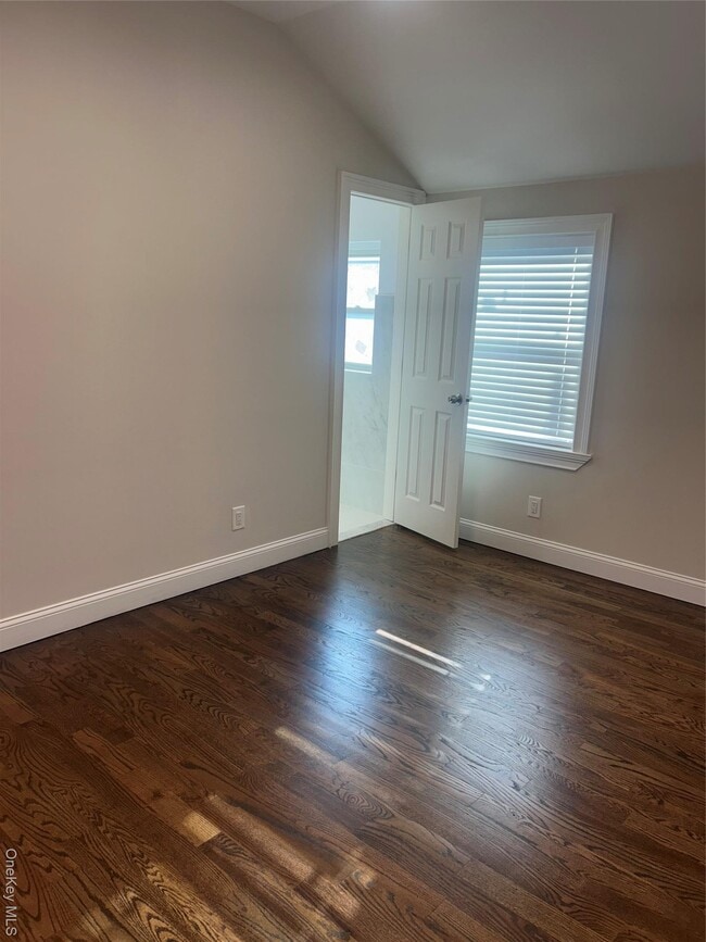 Building Photo - 147-24-147224 224th St