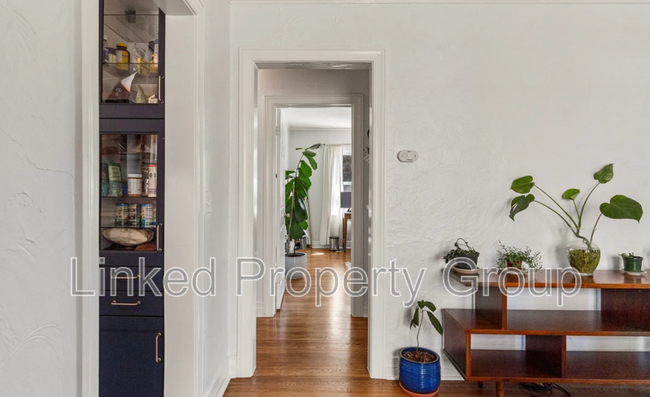 Building Photo - 1235 S Atlanta Pl