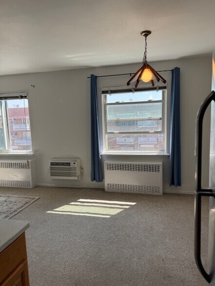 Dining Room - 3038 71st St