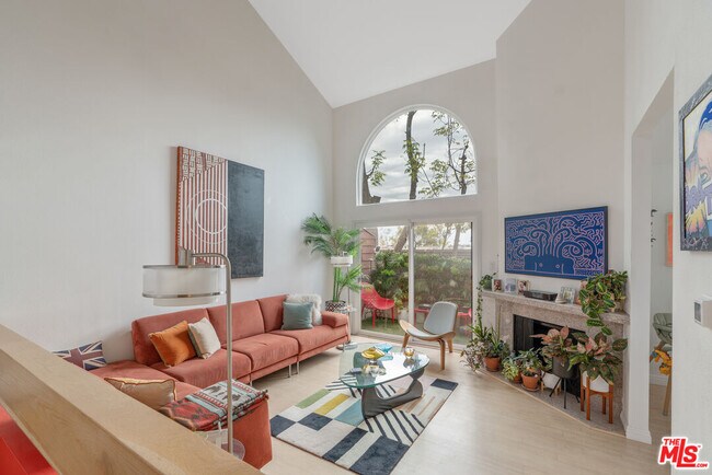 Building Photo - 1979 Grace Ave