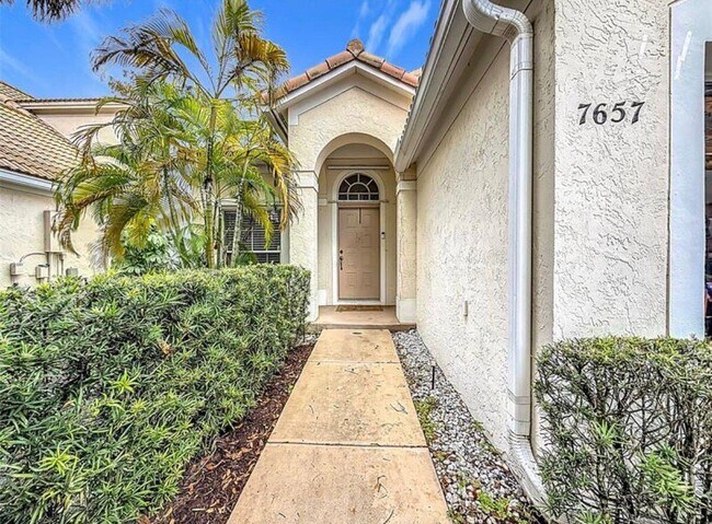 Building Photo - 7657 Sanctuary Dr