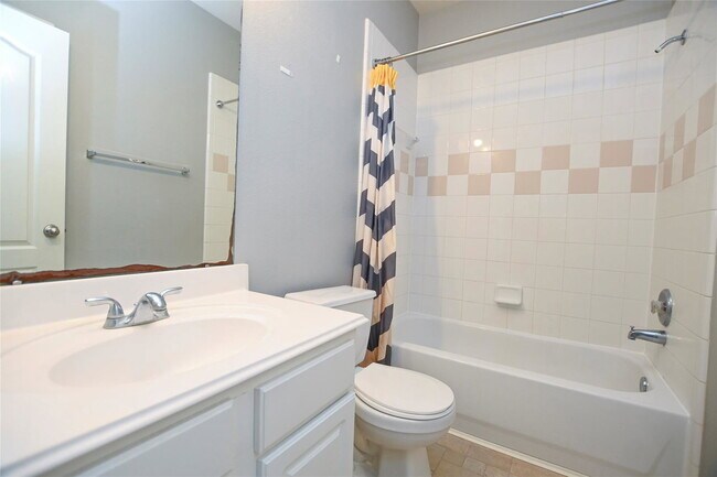 Building Photo - Promenade Lane, Pearland, TX 77584 - 4 BR 2 BA single-family home