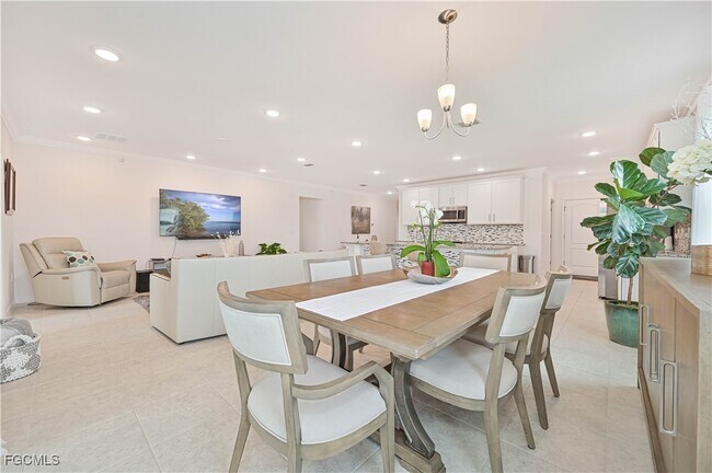 Building Photo - 8948 Cascade Price Cir