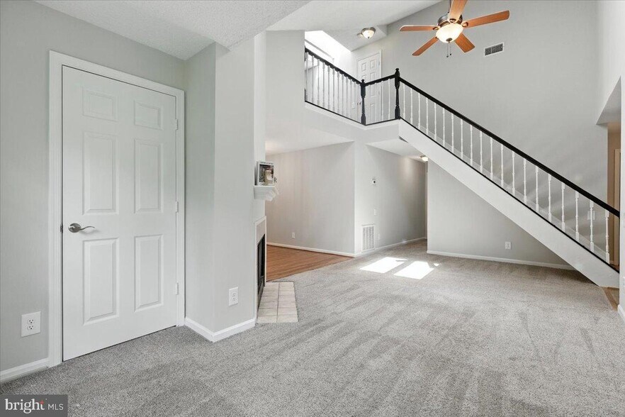 Building Photo - 12001 Golf Ridge Ct
