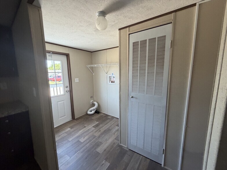 Building Photo - 108 Quapaw Ct
