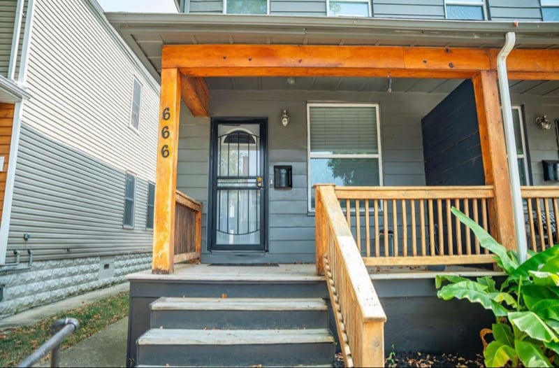 Building Photo - 666 S 22nd St