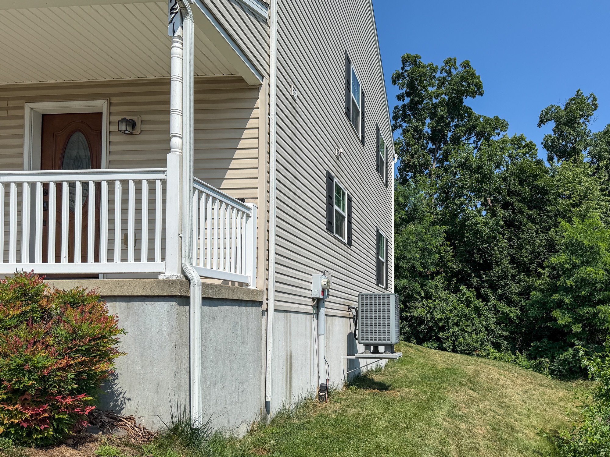 Building Photo - 271 Wildflower Dr