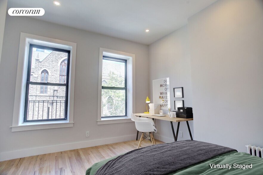 Building Photo - 204 W 96th St