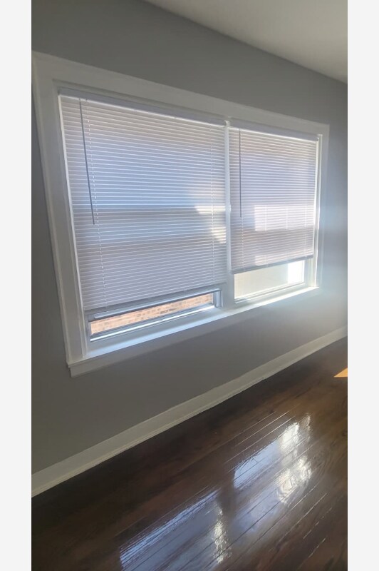 Building Photo - 8043 S Maryland Ave