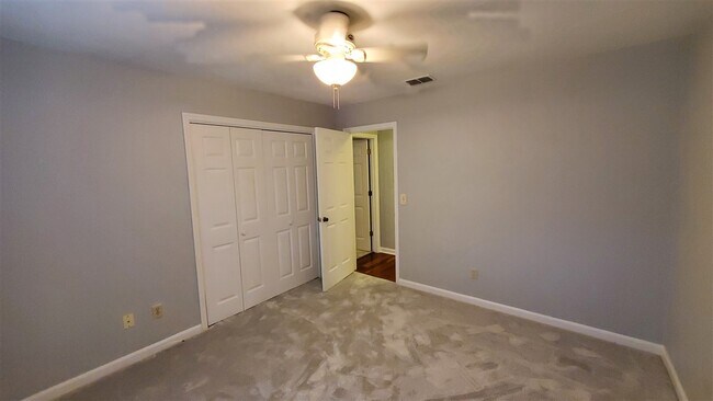 Building Photo - 4914 Ballygar Dr