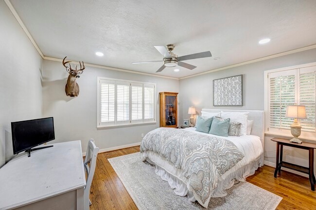 Building Photo - 3511 Broadmead Dr