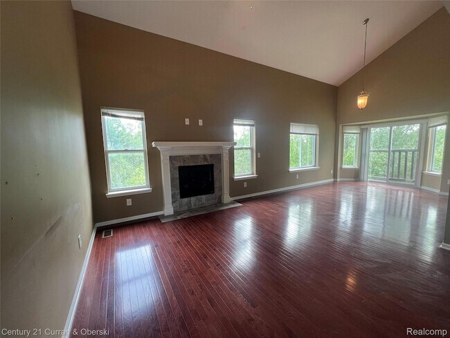 Building Photo - 3493 Silver Stone Dr