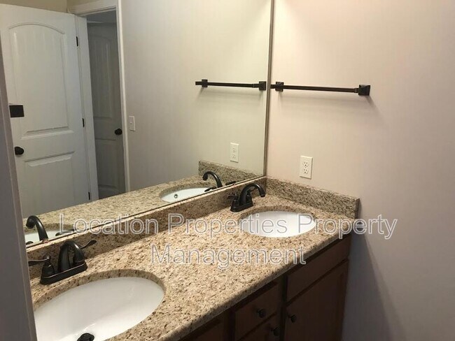 Building Photo - 3413 Chance Ln