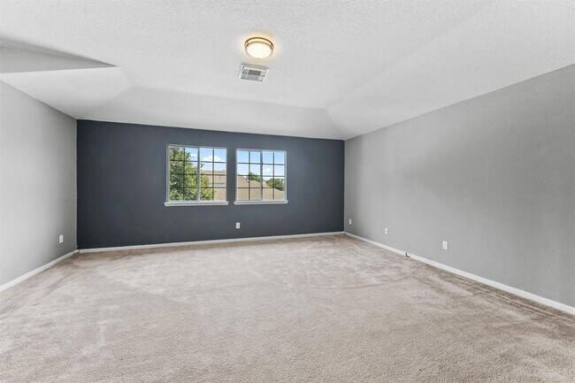 Building Photo - 6131 Wilcox Point Dr