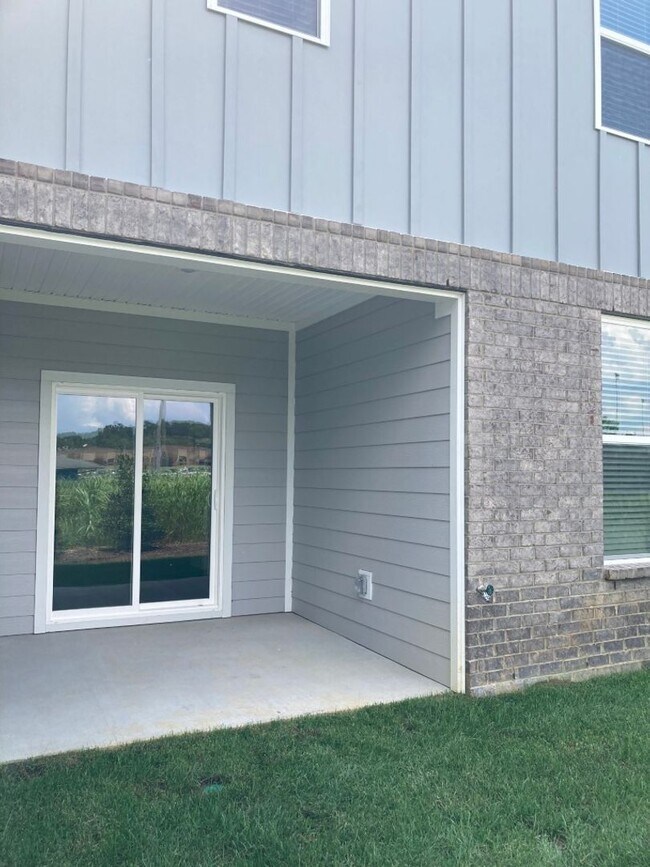 Building Photo - 486 Lydia Ashley Ln