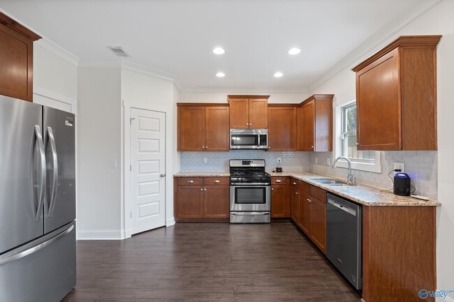 Building Photo - 7042 Camrose Ln NW