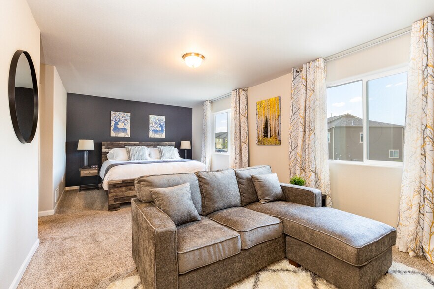 Building Photo - 2097 Birmingham Loop