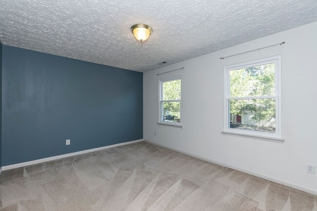 Building Photo - Amazing 4 bedroom home in Durham