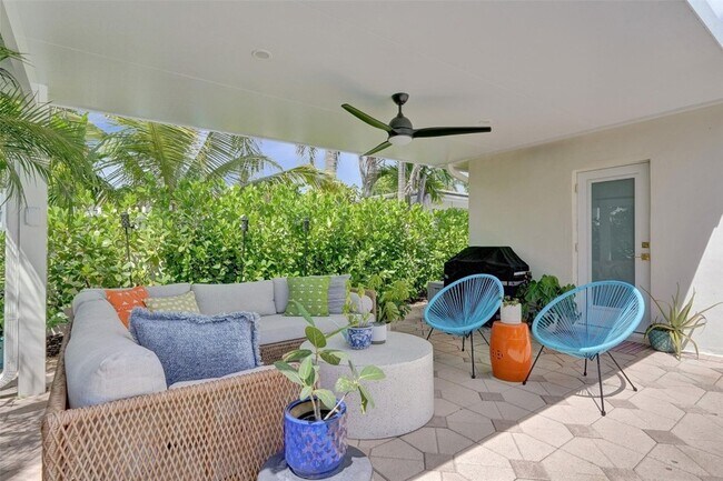 Building Photo - 3206 Robbins Rd