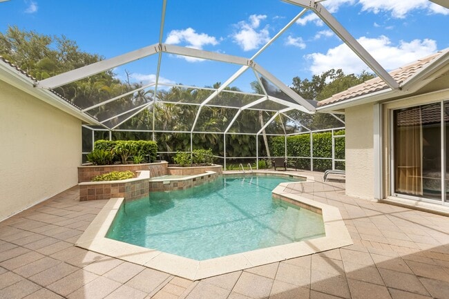 Building Photo - ** BRIARWOOD ** 3 BED / 2 BATH - POOL HOME - TURNKEY FURNISHED - SEASONAL OR SHORT TERM