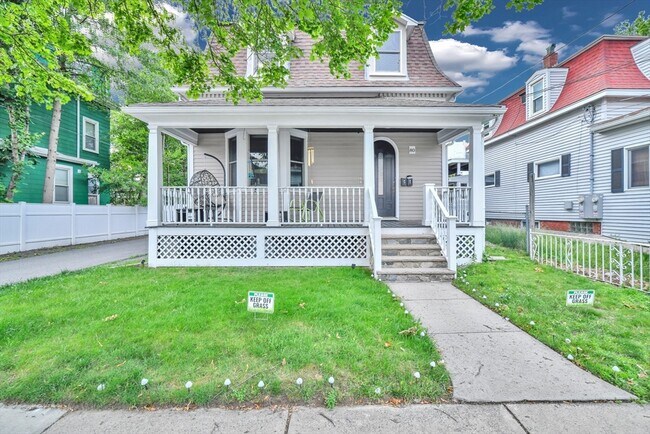 Building Photo - 80 Linden St