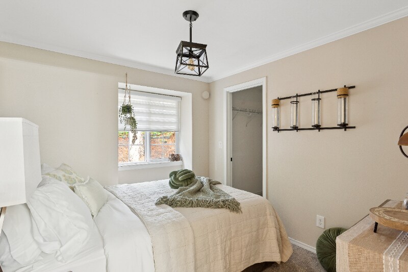 Building Photo - 6911 47th St Ct W