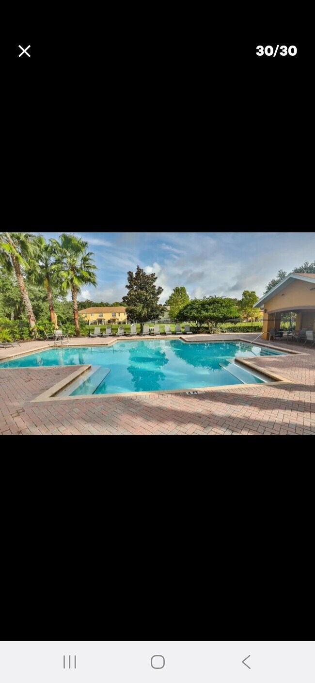 Building Photo - 6932 Hawthorne Trace Ln